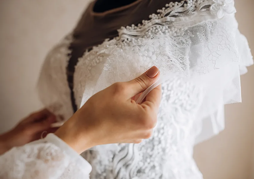 Özel Dikim Gelinlik mi, Hazır Gelinlik mi? Hangisini Tercih Etmelisiniz?